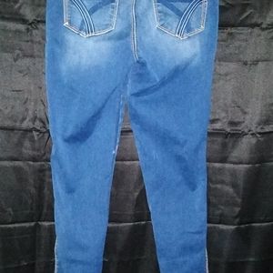 Seven7 jeans, jeans, size 6, medium blue, stretch,